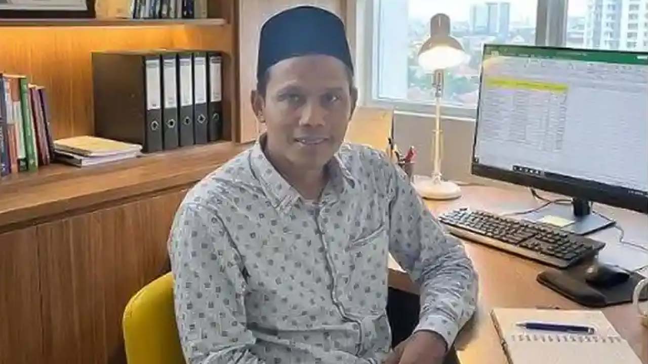 Banjir Menggulung, Pemimpin Meraung